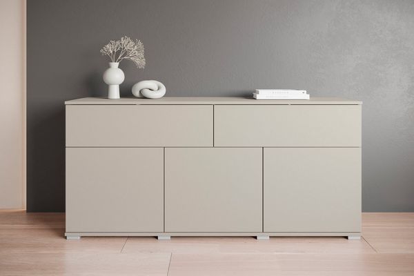 OTTO home Sideboard Kenia, Kommode mit 3 Türen und 2 Schubladen, 150 cm breit (1 St), Griffloses Design mit Push-to-Open und verstellbaren Einlegeböden