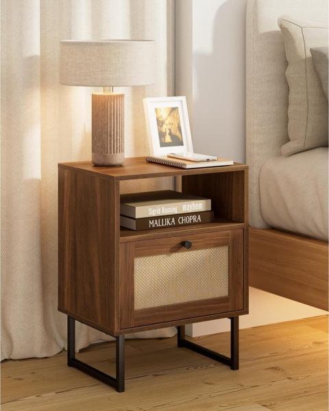 Boho Rattan Nachttisch mit Schublade und Regal, Goldrahmen, Braun