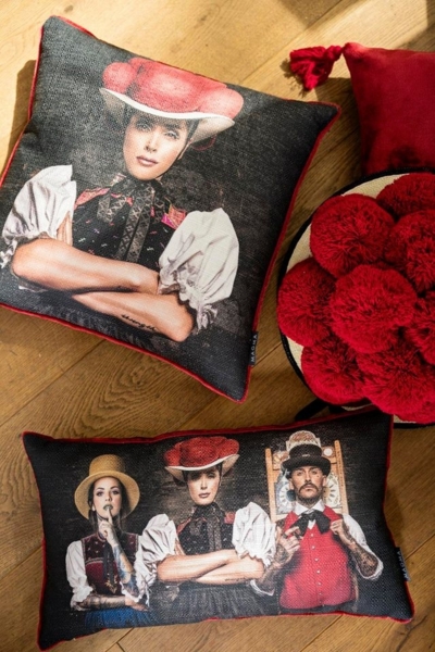 Magma Heimtex Kissenhülle Artwood Digitaldruck Verschiedene Motive Schwarzwald, (1 Stück), Vorderseite typisches Schwarzwald Motiv - Rückseite einfarbig samtig Bild 2