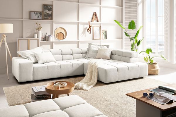 KAWOLA Sofa NEVADA Ecksofa Feincord weiß mit motorischem Sitzvorzug Recamiere rechts 70 x 215 x 319 cm