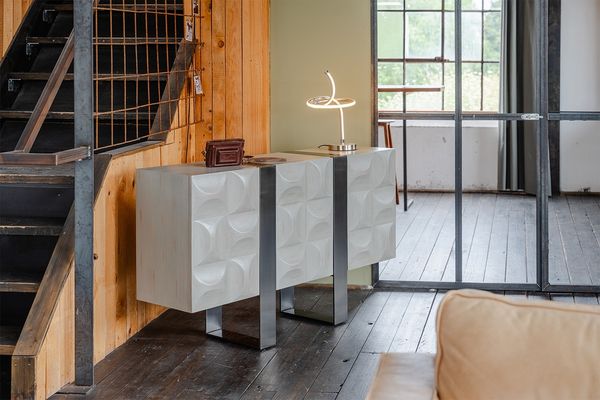 KAWOLA Sideboard MARGO 3 Türen Ulme furniert grau Fuß Edelstahl gebürstet 85 x 40 x 140 cm