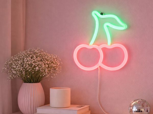 Ausgefallene Neon LED Wandleuchte CERISE mit USB Kabel & Schalter, Höhe 22cm