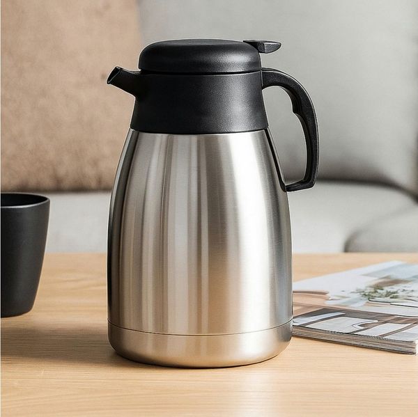 Koopman Isolierkanne Thermoskanne Kaffeekanne Teekanne 1,5L Edelstahl, (1-St), Auslaufsicher, Pflegeleicht, Druckverschluss, bis 6h warm / kalt