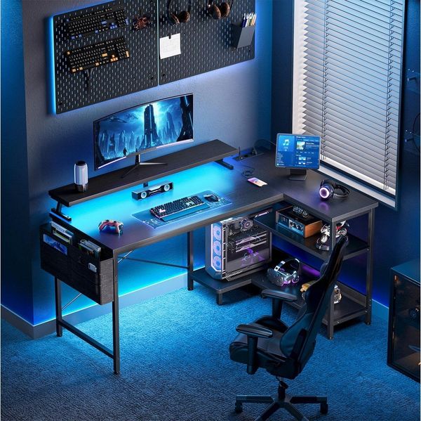 ODK Gamingtisch L Form mit LED-Beleuchtung und integrierter Steckdose (1-St), 120cm Schwarz Eckschreibtisch mit Monitorständer und Stauraum