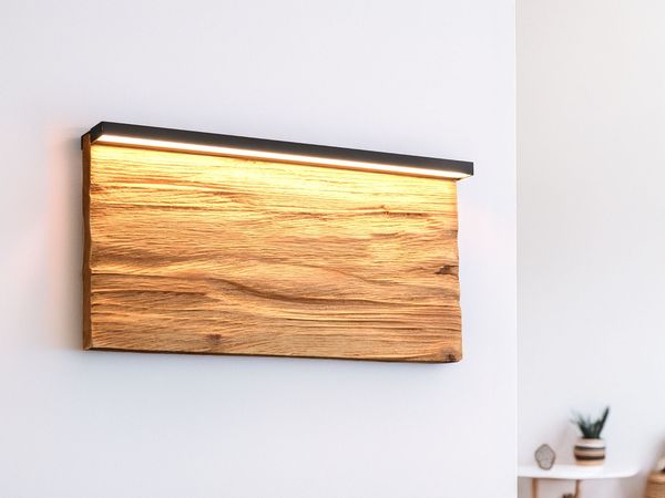LED Wandleuchte KALEA aus Naturholz flach & dimmbar, Breite 30cm