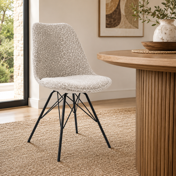4er Set Design-Klassiker Stuhl NORWAY beige-grau Leopard-Muster schwarz Metallgestell