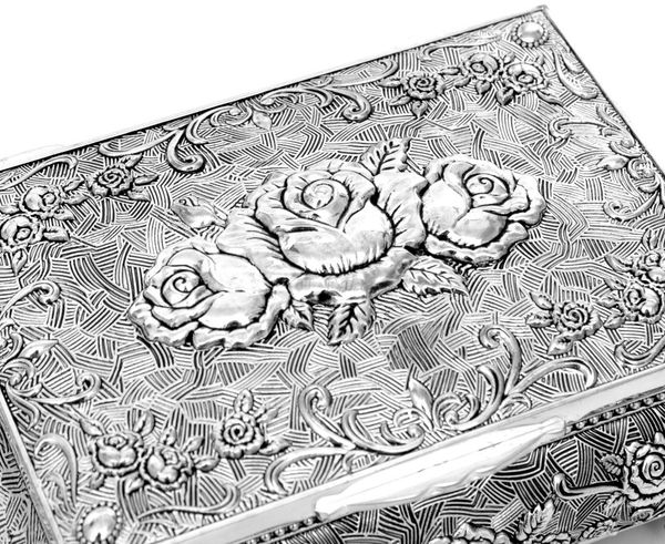 Brillibrum Schmuckkasten Schmuckschatulle Rose versilbert Schmuckkästchen Schatulle Metall