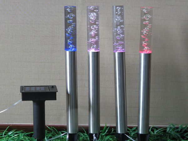4 RGB LED Solarstäbchen mit Erdspieß & separatem Solarpanel für den Außenbereich