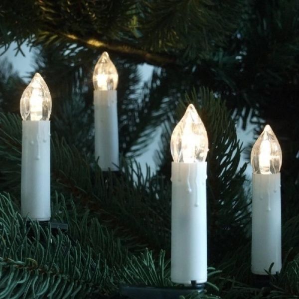 FHS LED-Lichterkette außen 30 Lampen IP44, 6/18 Stunden Timer