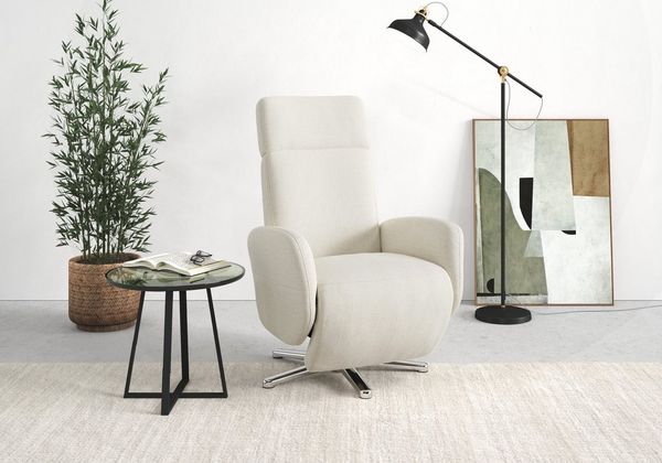sit&more TV-Sessel Grenoble, inkl. Kopfteilverstellung und kabelgebundener Fernbedienung, wahlweise mit 2 Motoren und Akku und Aufstehhilfe