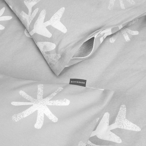 Schiesser Winter Bettwäsche Set Skadi mit weißen Schneeflocken auf superweichem Feinbiber, Farbe:Grau, Größe:135x200 cm Bild 3