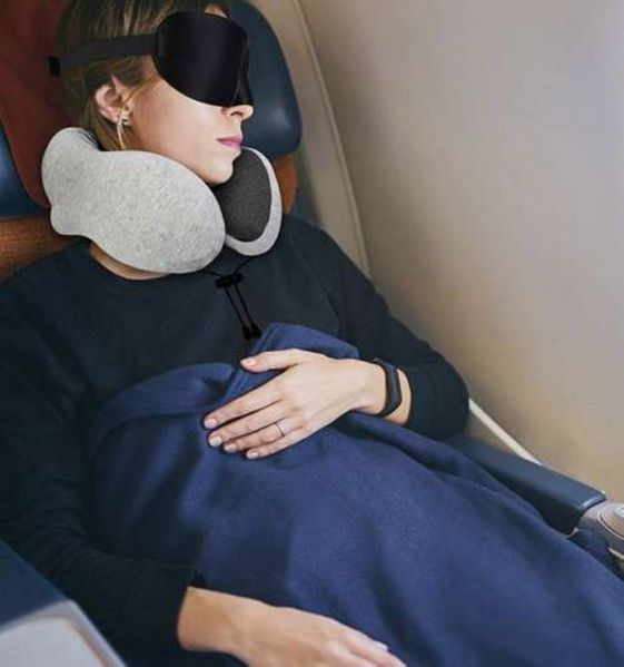 Ruhhy Reisekissen Reisekissen Nacken Kissen Set mit Augenmaske und Ohrenstöpseln, Nackenkissen Set für den Urlaub oder Reisen, 4-tlg, Memory-Schaum Reisekissen mit Augenmaske & Ohrstöpsel, Komfortables Nackenkissen Set für Unterwegs
