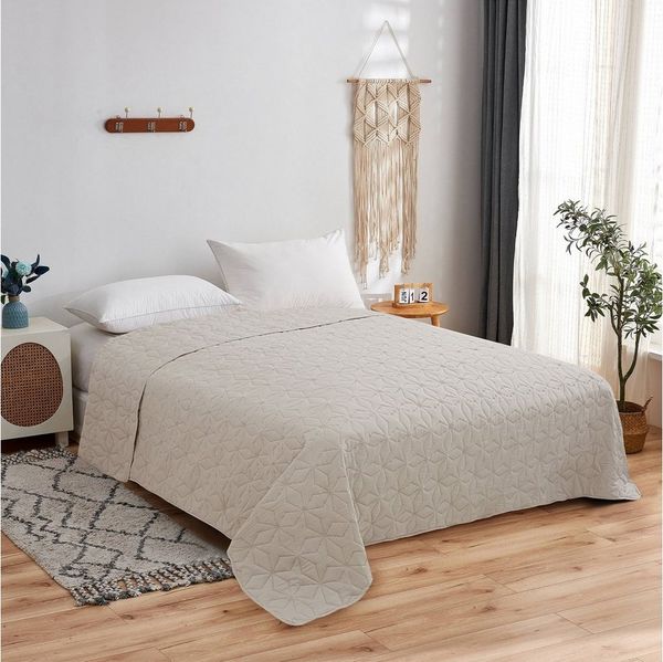 Bestlivings Tagesdecke 220x240 cm, mit Steppung in diversen Designs