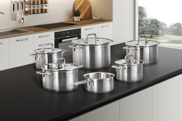 Hanseatic Topf-Set DAILY, Edelstahl 18/10 (Set, 11-tlg, Fleischtopf 2x 16 cm / 2x 20 cm / 1x 24 cm, Stielkasserolle 16 cm), handfreundliche Griffe, Literskala, Glasdeckel, Induktion
