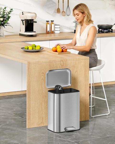 Mülleimer Küche, 20 Liter Abfalleimer mit Tretpedal, Tretmülleimer mit Softclose-Deckel und Inneneimer, Küchenmülleimer mit 15 Müllbeuteln, Stahl, Silber