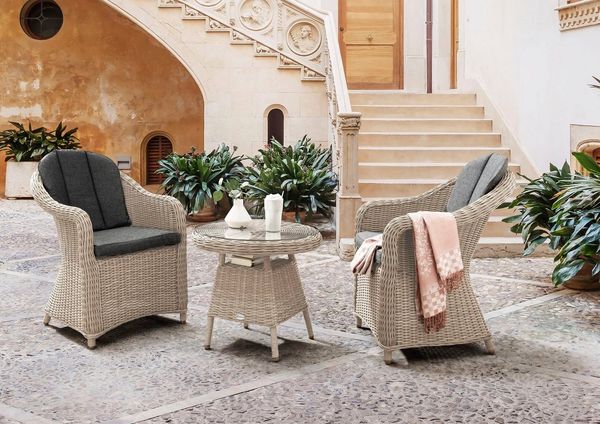 Destiny Balkonset MALAGA 2 Se + Kaffeetisch Ø 60x55cm, vintage weiß, (Set, 7-tlg, 2 Sessel inkl. Polster, 1 Tisch mit aufgelegter Glasplatte), Aluminium, Polyrattan