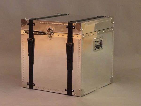 Truhe Selby Vintage Leder Aluminium Bild 2