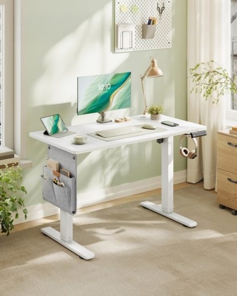 SONGMICS Höhenverstellbarer Schreibtisch elektrisch, 100 x 60 cm, Memory-Funktion mit 4 Höhen, USB-C-Anschluss, wolkenweiß