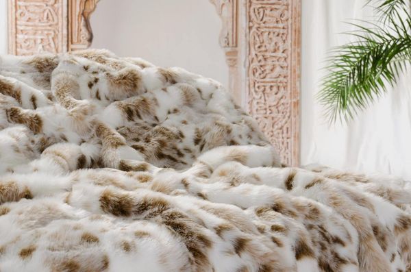 Wohndecke Felldecke (Kunstfell) "Schneeleopard", Wohnen und Accessoires GmbH & Co. KG, Pelzoptik