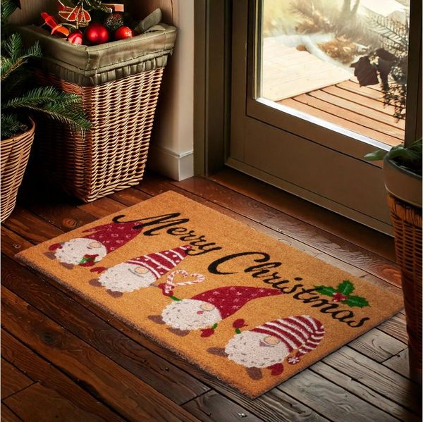 BRUBAKER Fußmatte Merry Christmas - 45 x 75 cm Schmutzfangmatte mit Wichteln - Braun, Rechteckig, Höhe: 16 mm, Fußmatte für Außen und Innen aus Kokos - Wetterfest und Rutschfest