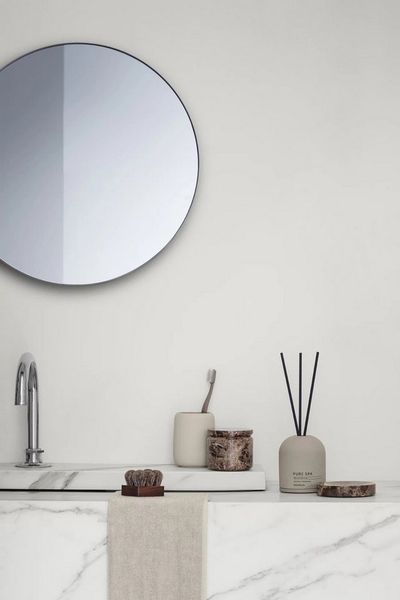 blomus Wandspiegel -RIM- Moderner Wandspiegel: Grau getöntes Glas & Stahlrahmen, Design, Pulverbeschichteter Stahl, Getöntes Glas, Hochwertig, 50 cm, 80 cm