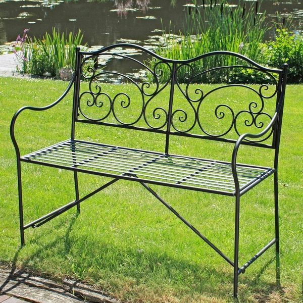 Gartenbank VESUV mit Armlehne & Verzierungen