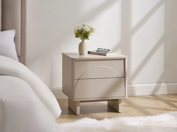 Vente-unique - DELORINA Bedside table Holz, Platte Beige - B 40 cm x H 50 cm x L 50 cm