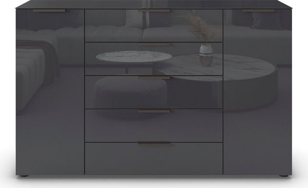 rauch Schubkastenkommode Kommode Türkommode Sideboard Kombikommode FLIPP mit Glasfront (Breite 160/180 cm mit 4 Einlegeböden), 2-türig, 5 Schubladen, Soft-Close, Oberboden und Front Glas, 2 Breiten
