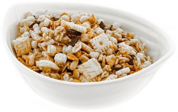 Sunay 8 Teiliges Snackschalen-Set in Weiß aus Porzellan Riffle Design Ovalförmig