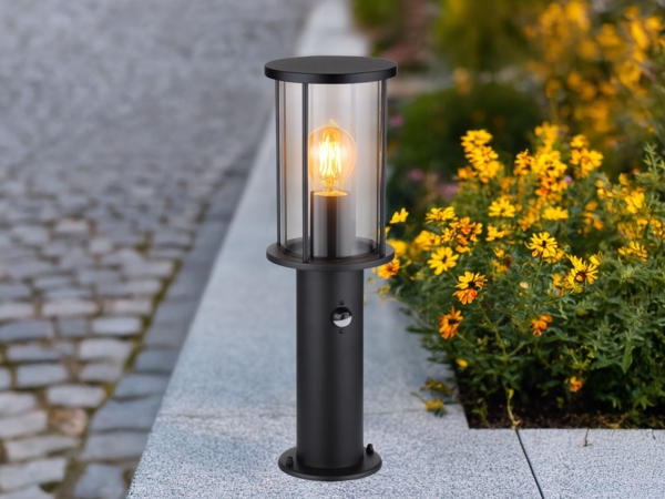 LED Sockelleuchte mit Bewegungsmelder aus Edelstahl mit Rauchglas, H: 45cm