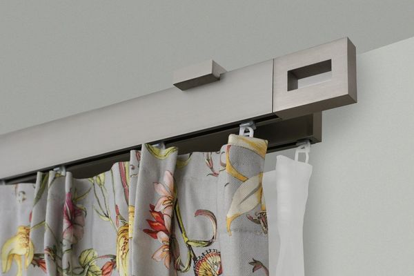 GARESA Gardinenstange FLAT, 2-läufig, Wunschmaßlänge, verschraubt, Aluminium, Rechteckprofil, Deckenmontage, perfekter Lauf, modern, verlängerbar