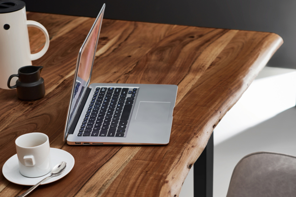 Esszimmertisch Baumkante Esstisch Massivholz Akazie Kufengestell nussbaum 180x90 schwarz 523562 Bild 5