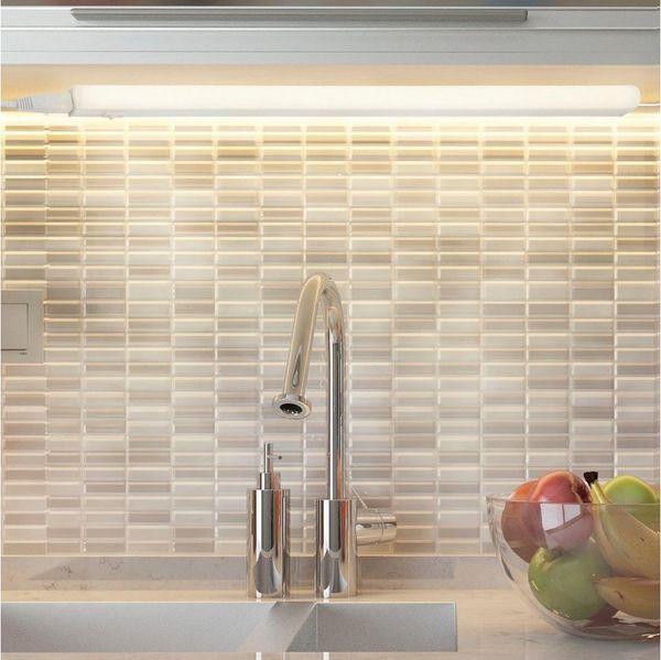 BRILONER - LED Leiste mit Ein/Aus-Schalter, neutralweiße Lichtfarbe, inkl. Steckerkabel, Unterbauleuchte Küche, LED Lichtleiste Küche, Schrankbeleuchtung, Küchenlampe, LED Lampe, 58,5 x 2,2 x 3 cm, Weiß