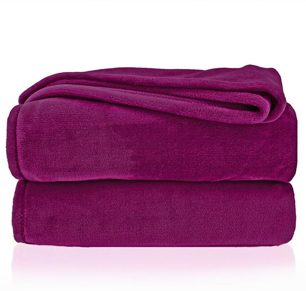 Wohndecke Premium Super Soft Flanell Kuscheldecke Sofadecke, heimtexland, super weich und flauschig, Allergiker geeignet, atmungsaktiv