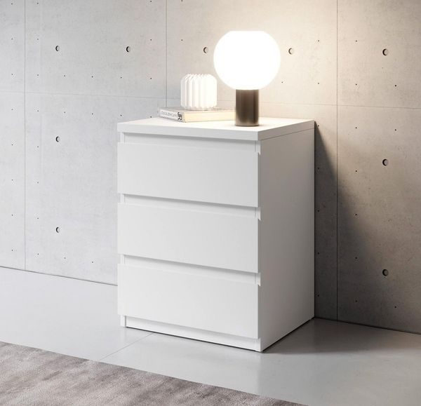 OLLI Nachttisch mit drei Schubladen in Weiß - Moderner Nachtschrank mit Stauraum für Ihr Bett - 45 x 61 x 38 cm (B/H/T)