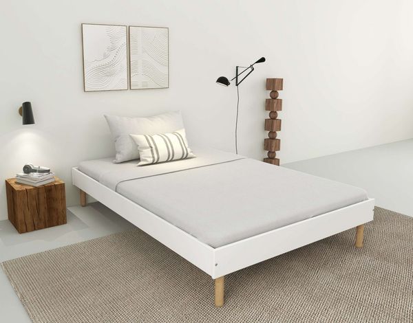 OTTO home Bett Dagmar, Bettgestell, Futonbett, Füße aus Massivholz (140cm Liegefläche), mit festen Latten aus massiver Kiefer, belastbar mit 200KG