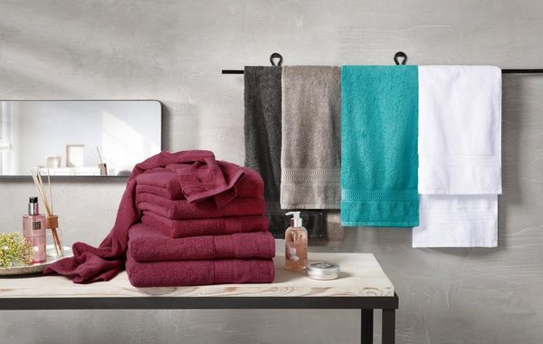 OTTO home Handtuch Set Juna, 6-tlg, 2 Duschtücher (70x140) 4 Handtücher (50x100), Walkfrottee (6-St), 100% Baumwolle, Handtuch-Set mit Bordüre, Uni-Farben, weich