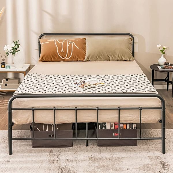 Plattformbett aus Metall Moderner Bettrahmen mit Kopf- und Fußteil 208 x 164 x 102 cm Schwarz