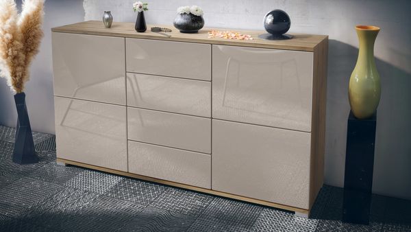 Vladon Sideboard Rova V1 (Kommode mit 4 Türen, 4 Schubladen, Made in Germany), Eiche Evoke/Sandgrau Hochglanz (138,5 x 75,5 x 35)