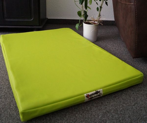 Hundebettenmanufaktur Hundematratze beidseitig Kunstleder Höhe 5 cm Farbe und Größe wählbar