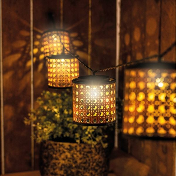 esotec LED Gartenleuchte Solarkette 8 Rattan-Körbchen 2,4m +Zuleitung 2m 2500K outdoor 102800, ON/OFF, automatisch EIN/AUS bei Dämmerung, LED fest integriert, 2500K warmweiß, Lampenkörbchen in Rattan-Optik