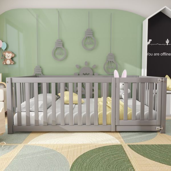 Graues Bodenbett 140x200 cm Mit Sicherheitszaun Und Tür Kinderbett Ohne Lattenrost Spielbett Mit Kreis Design Massivholz Bodenbett Vielseitiges Bett Für Kinderzimmer