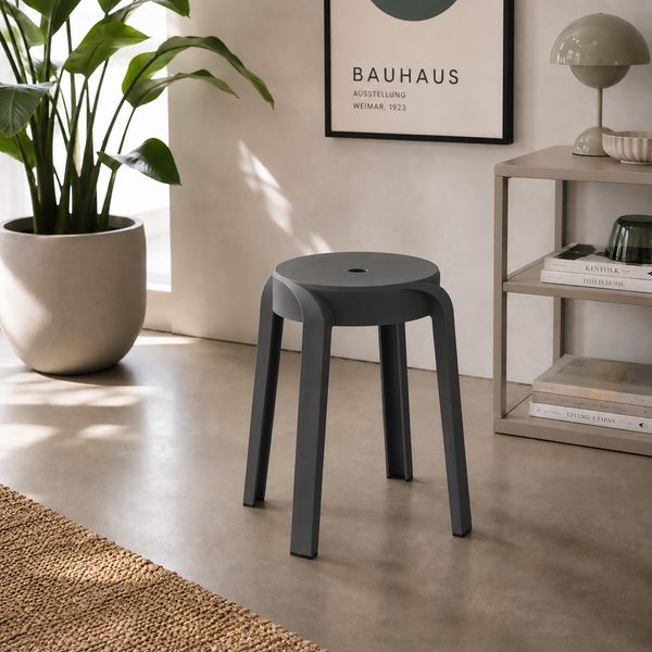 Kunststoff-Hocker Grau stapelbar leichter Sitzhocker Innen & Außen