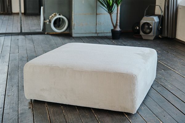 KAWOLA Hocker WIOLO SOFT Sitzelement für Modulsofa Cord hellgrau 43 x 111 x 111 cm