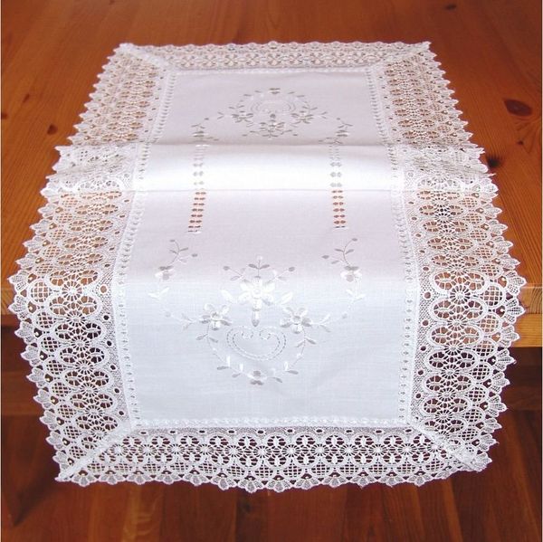 matches21 HOME & HOBBY Tischdecke Tischläufer CORA Spitze & Stickerei Landhausstil Polyester 40 x 90 cm (1-tlg), Pflegeleicht & waschbar bei 30 °C