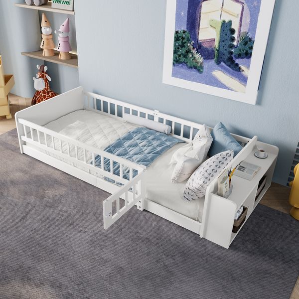 Kinderbett 90 x 200 cm aus Kiefernholz mit offener Aufbewahrung und flexiblem Sicherheitszaun, weiß
