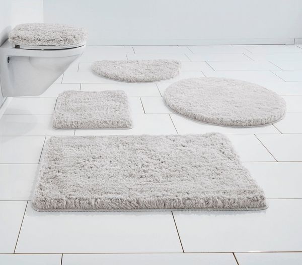 Guido Maria Kretschmer Home&Living Badematte Micro exclusiv, Badvorleger, Badezimmer Teppich, Höhe 55 mm, rutschhemmend beschichtet, fußbodenheizungsgeeignet, schnell trocknend, strapazierfähig, Polyester, rechteckig, 3-tlg. Hänge-WC Set, Badteppich, B...