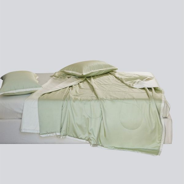 orignee Sommerbettdecke Seide Sommerdecke, Kuscheldecke „peony pavilion", 100% Seidenfüllung, Füllung: 100% Tusahseide, Kuscheldecke aus Seide. Geschmeidig und kuschelig.
