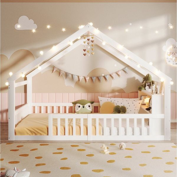 Merax Kinderbett in Hausform, Bodenbett mit integriertem Regal und Lampenleis (1-tlg), Kiefernholz Babybett Flachbett 90x190cm Hausbett mit Gitter & Ablage