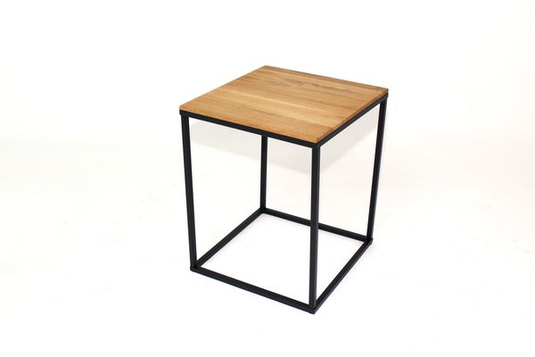 Concept Genu IV Beistelltisch Eiche Metall